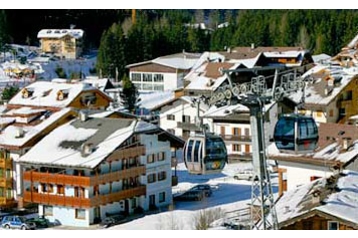 Италия Penzión Canazei - Alba, Екстериор